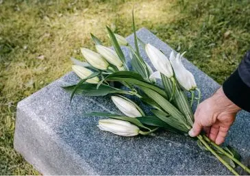 Memorial flowers at weddings